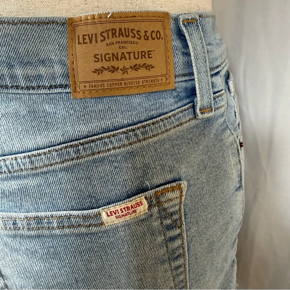 Levi’s Strauss‎ Signature Vintage Original Shorts Womens Size 6 Frayed Hem